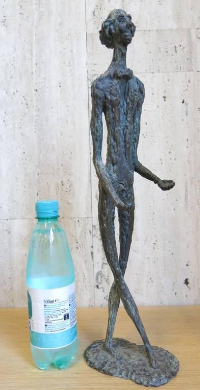 Onbekend gesigneerd: Bronzen beeld, Figuur met Clownsgezicht en Strikje kopen? Bied vanaf 150!