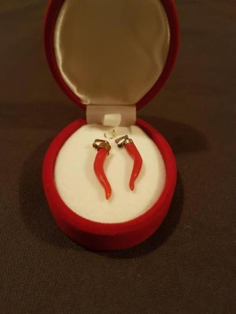 Hoorn koraal  2 pz kopen? Bied vanaf 15!