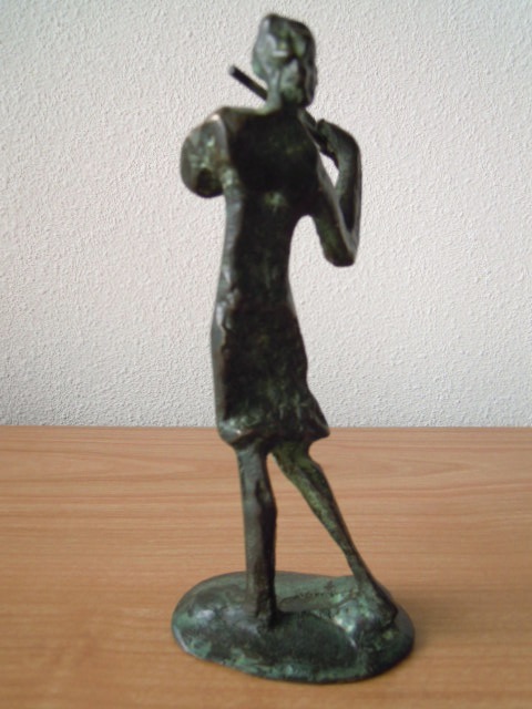 Bronzen beeld van FLUITISTE  19,5 cm hoog. kopen? Bied vanaf 35!