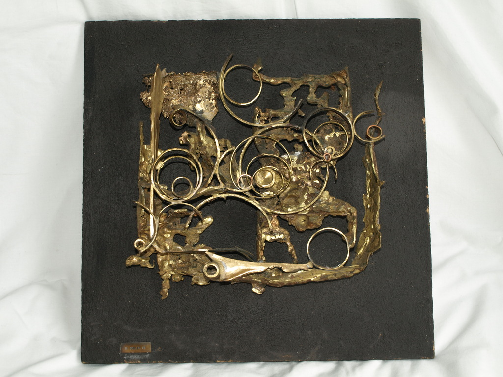 HERBERT SEILER (1928-2008) : Wandsculptuur van metaal – Gesigneerd - 1976  kopen? Bied vanaf 150!