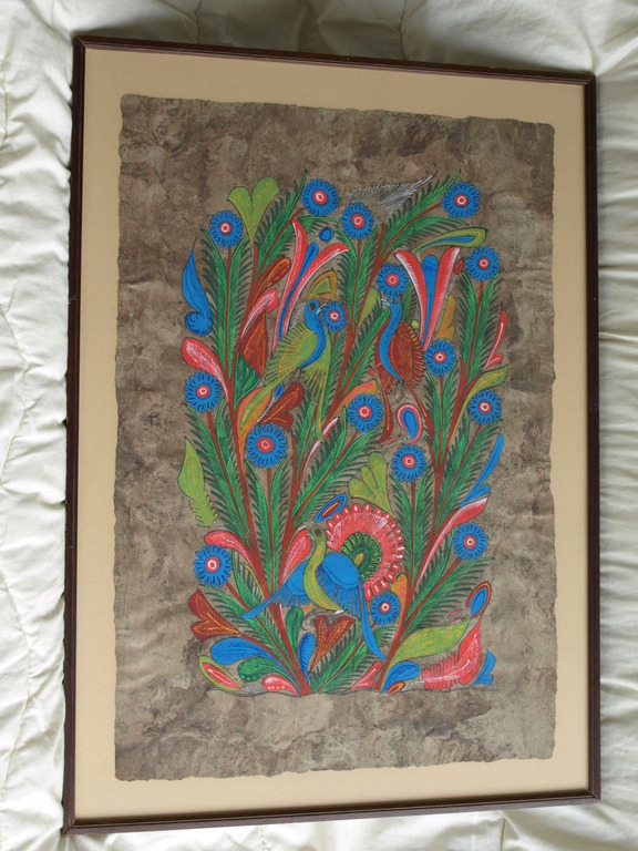 Onbekende kunstenaar : Acryl op zelfgeschept papier , Pauwen – ingelijst  kopen? Bied vanaf 1!