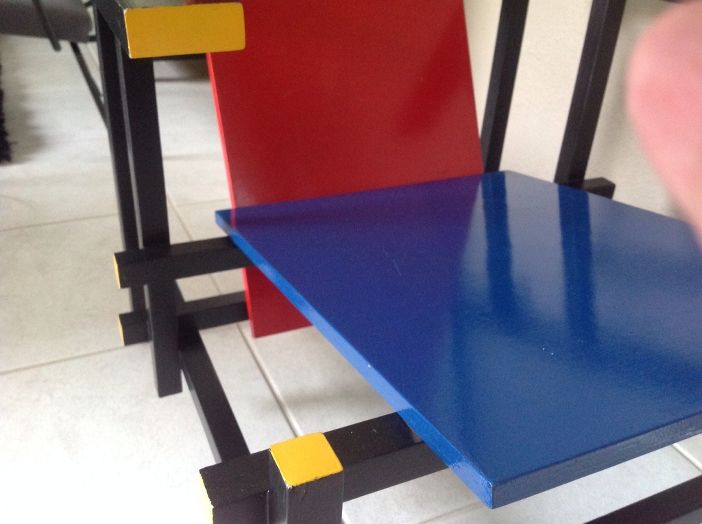 Rood blauwe stoel , zelfbouw, hout kopen? Bied vanaf 55!