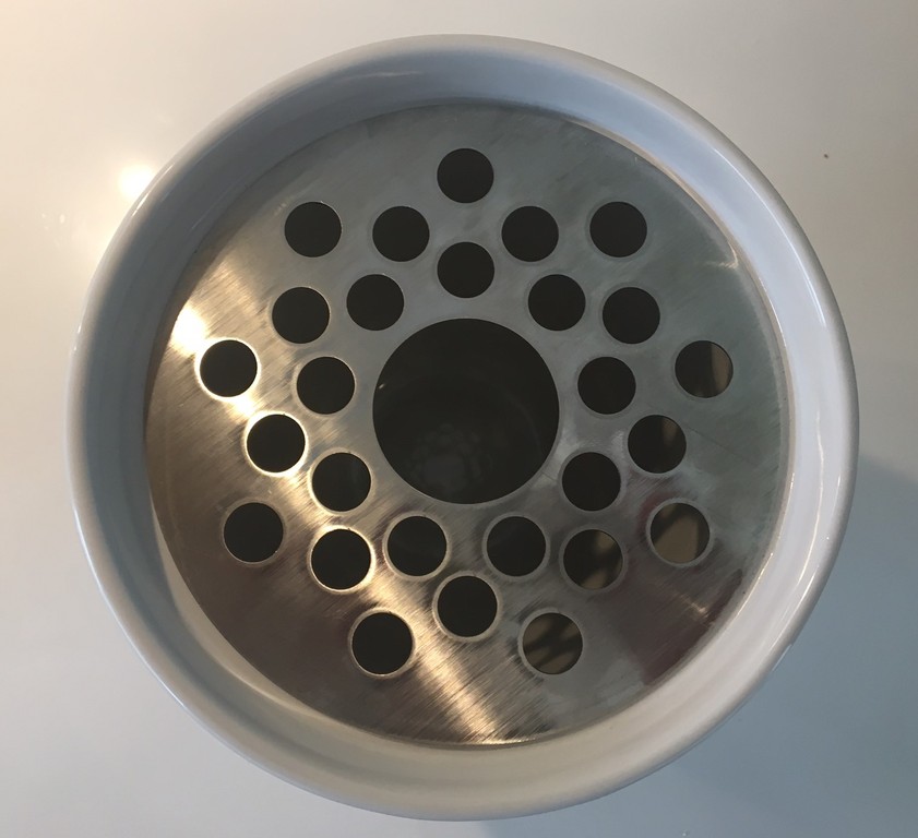 Aardewerken tulpenvaas ontwerp Edward van Vliet voor de Bijenkorf Maastricht  kopen? Bied vanaf 40!