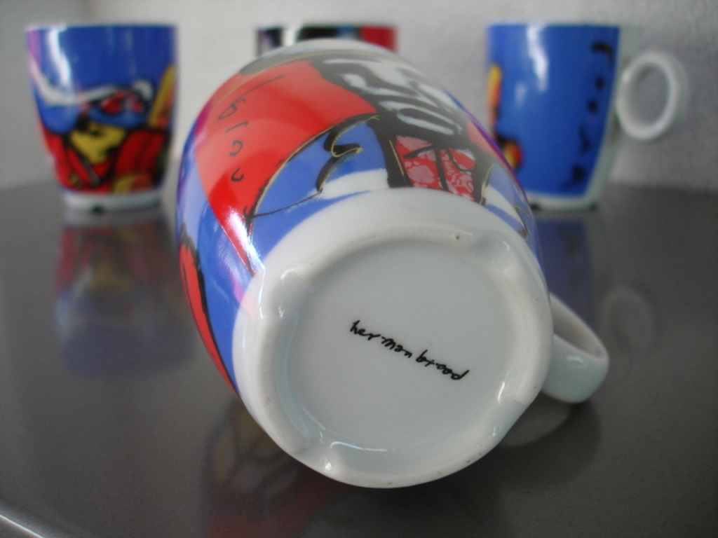 Herman Brood - Vier porseleinen kopjes. kopen? Bied vanaf 14!
