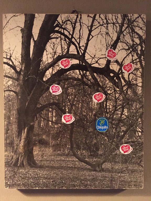 HIV Ontrafelen veiling: Stanislas Lahaut: Stickers on print: 7 apples 1 banana verkocht voor € 650!