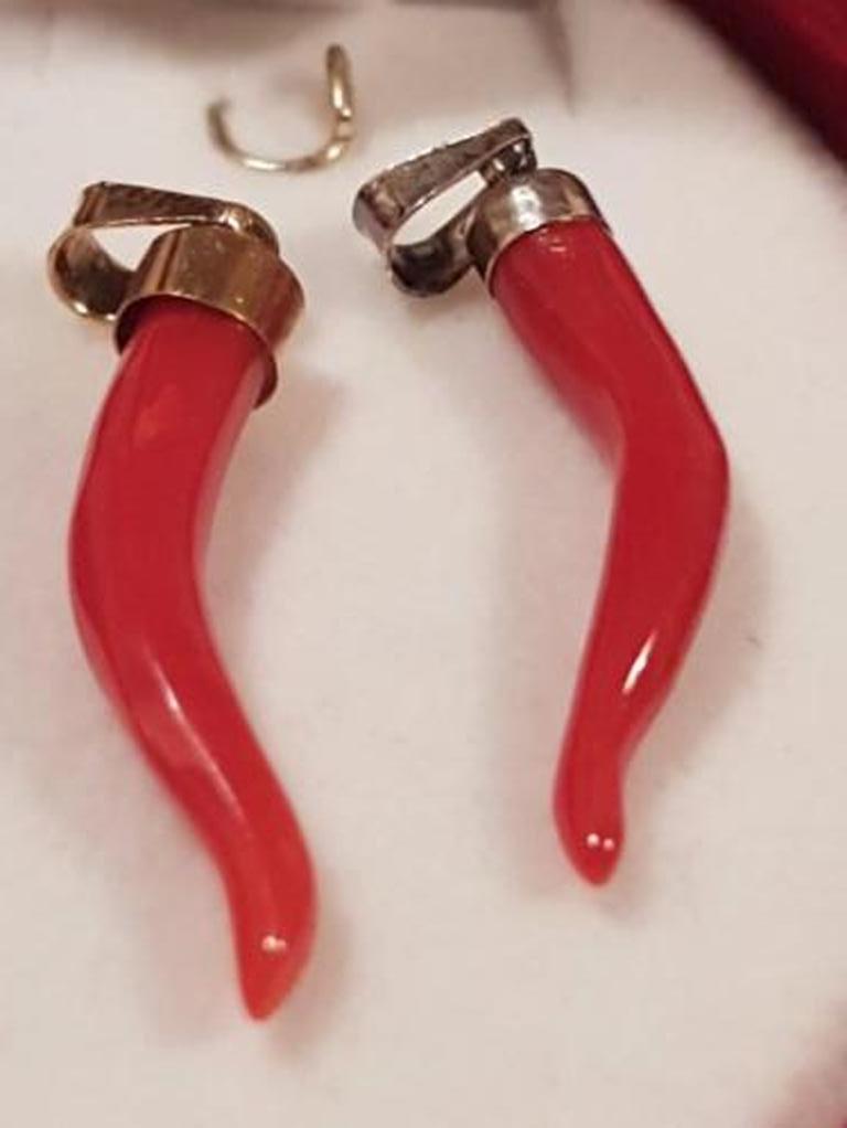 Hoorn koraal  2 pz kopen? Bied vanaf 15!