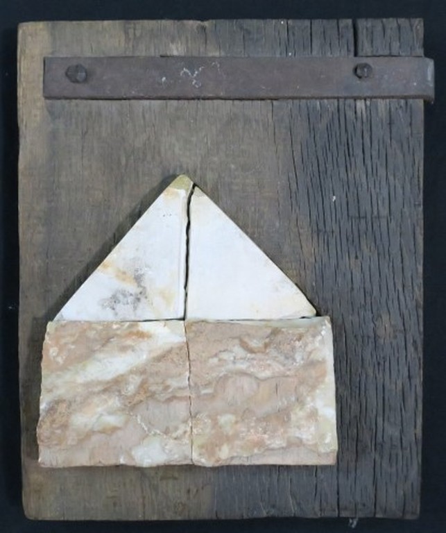 Jo Gijsen: Object van stenen en metaal op hout, Z.T. verkocht voor € 150!