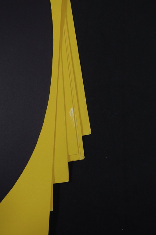 Peter Jordaan: Lot met 13 zeefdrukken, Compositie geel/zwart kopen? Bied vanaf 1!