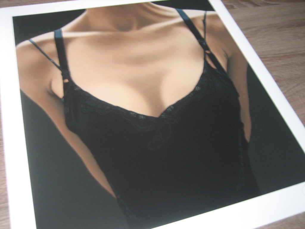 Willi Kissmer - Schwarzes Kleid - Giclee - Handgesigneerd - 2016 kopen? Bied vanaf 85!