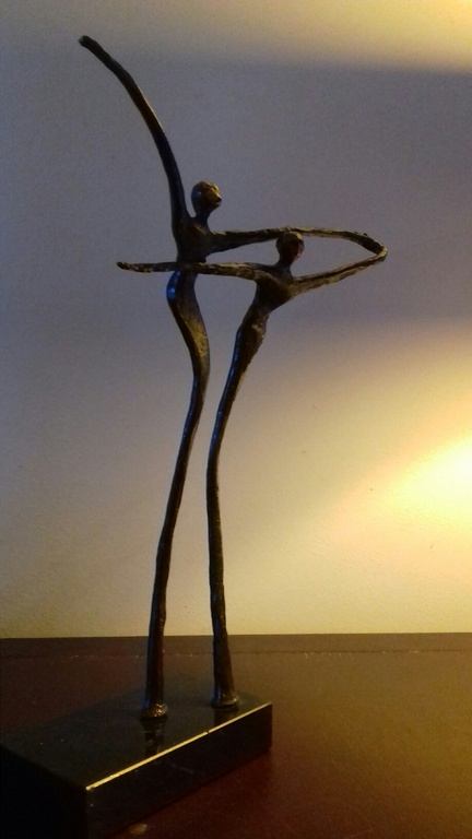 Verbronsde sculptuur op marmeren sokkel ** VERBONDENHEID ** kopen? Bied vanaf 39!