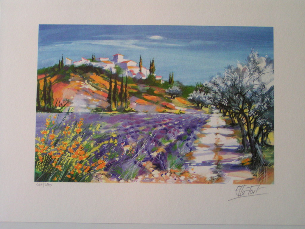 Ella Fort - Kleurenlitho "Frans dorp met olijfbomen en lavendelvelden" kopen? Bied vanaf 10!