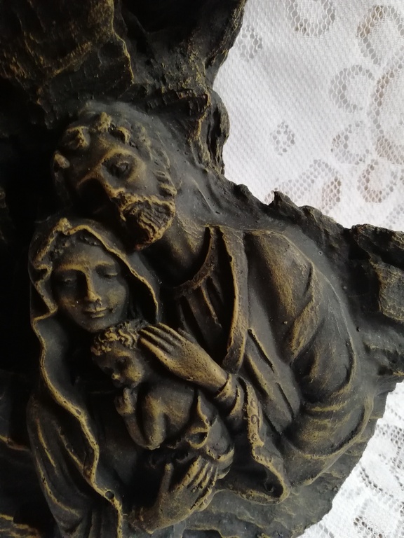 prachtig hout snijwerk uit tropisch hardhout - Maria - Jozef - en Jesus kopen? Bied vanaf 10!