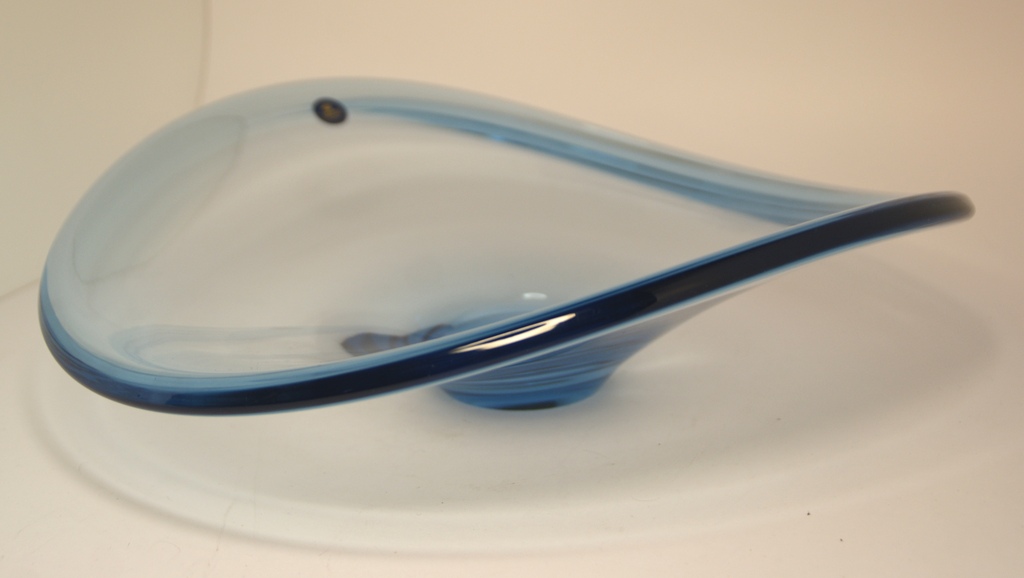 Ongespecificeerd - Per Lütken voor Royal Copenhagen: Selandia dish glazen blauwe schaal kopen? Bied vanaf 20!