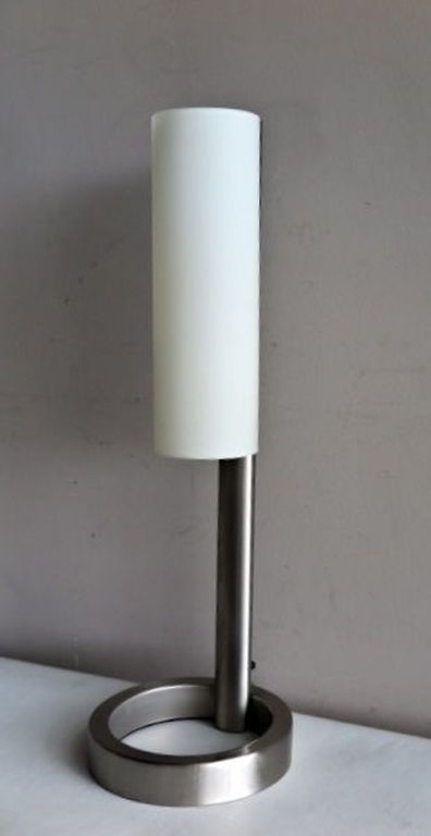 Jan des Bouvrie e.a. - Twee melkglazen tafellampen / - strak design kopen? Bied vanaf 1!