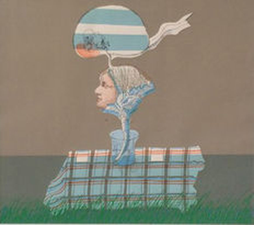 Plantvrouw in glas op tafel buiten. (uit 1970) kopen? Bied vanaf 300!