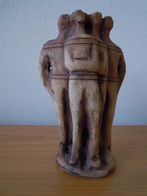 Prachtig beeld van 4 personen - 22 cm hoog - niet gesigneerd. kopen? Bied vanaf 20!