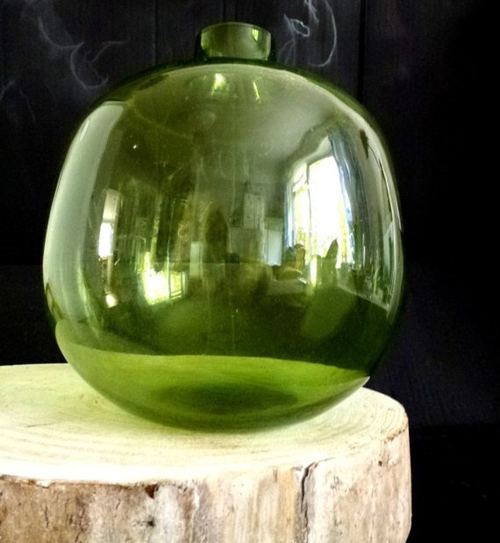 Mooie glazen bol vaas. kopen? Bied vanaf 20!