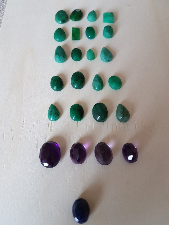 Lot van 25 pz-smaragden, amethist, 1-lapis lazuli-Lotto follia kopen? Bied vanaf 1!