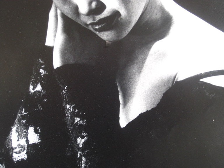 theo Lode de Leede 1934-2004 - unica z/w foto "orientaals model" niet gesigneerd kopen? Bied vanaf 1!