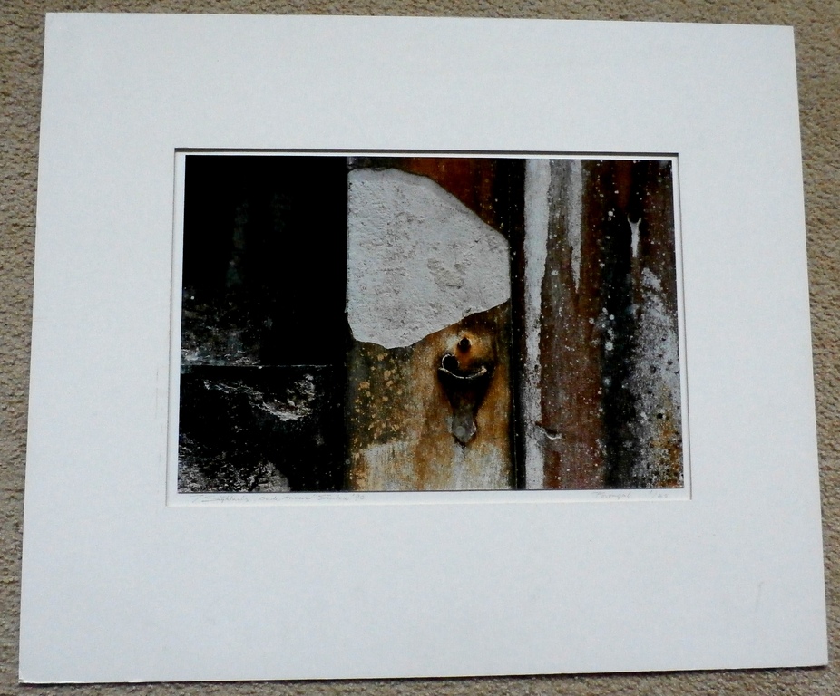 Jan Slijkhuis- foto: oude muur Sintra, Portugal - 1990 - oplage 25 kopen? Bied vanaf 35!