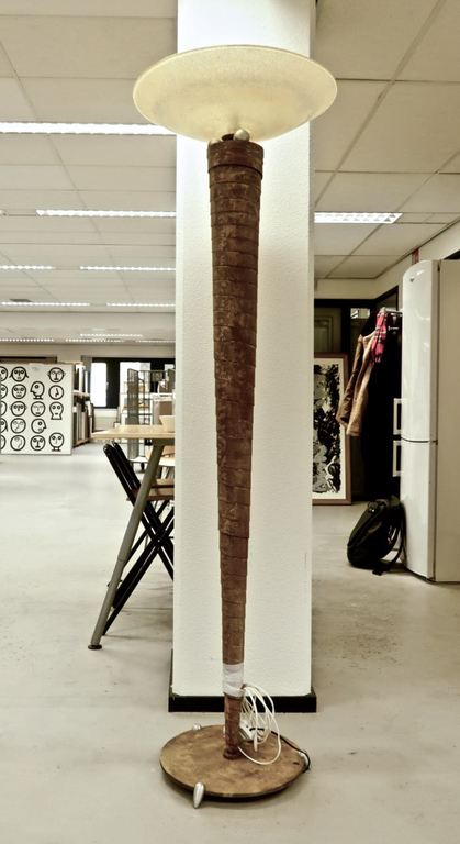 Kolonna Vloerlamp van Tom Kater kopen? Bied vanaf 150!