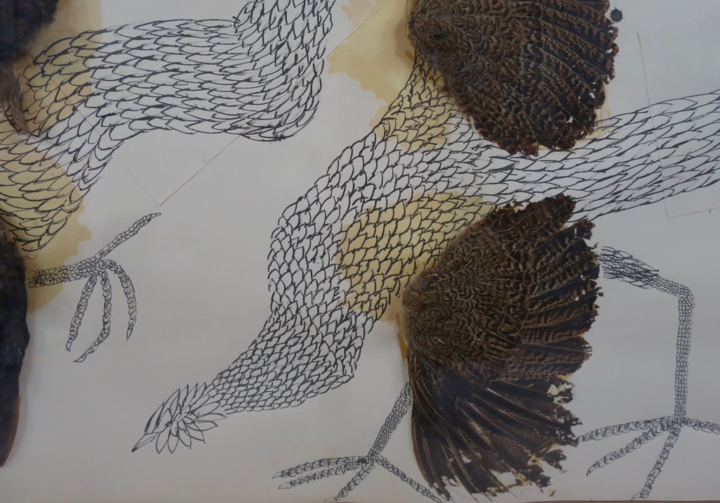 Carel Visser: Gemengde techniek op papier, Hanen - Ingelijst (Groot) kopen? Bied vanaf 500!