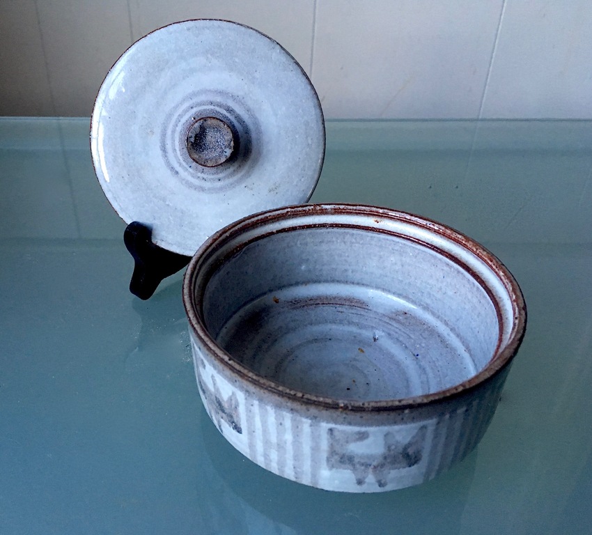 Pottenbakkerij de Vuurvogel Milsbeek  - Dekselschaal -gemerkt -1950's  kopen? Bied vanaf 14!