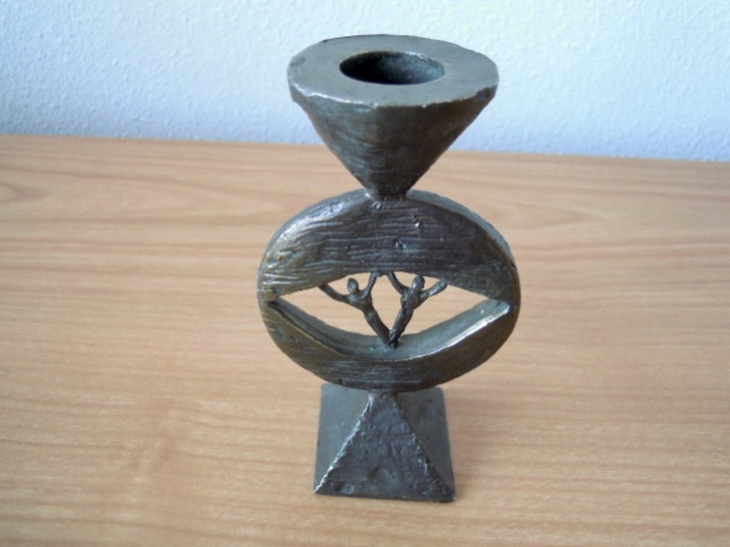 CORRY AMMERLAAN bronzen beeldje / kandelaar 12,5 cm hoog. kopen? Bied vanaf 35!