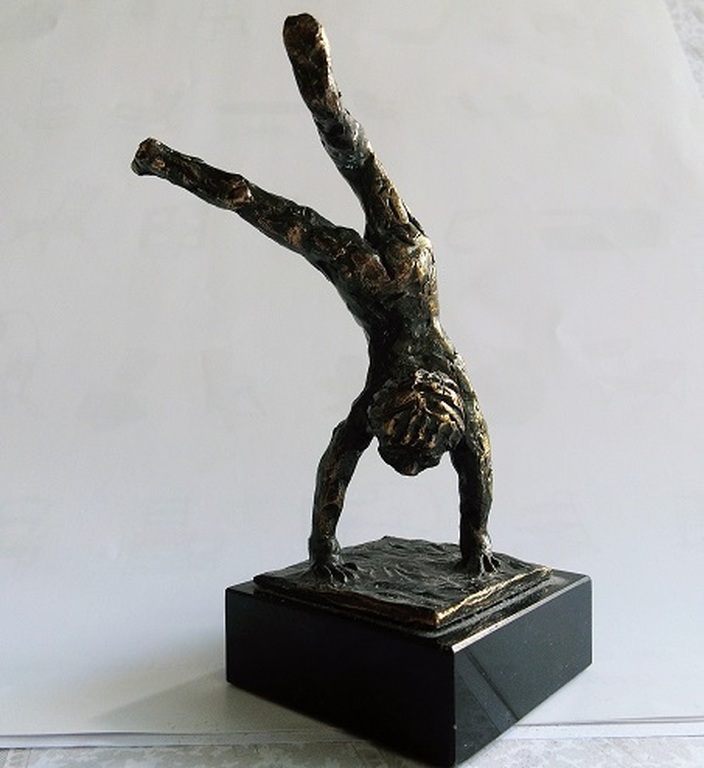 kindervreugde in brons kopen? Bied vanaf 35!