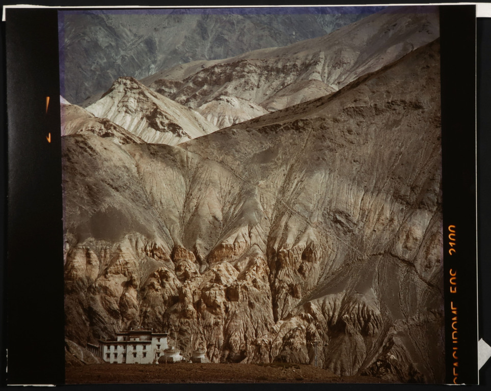 Diederik van Goethem: C-print, Lamayuru klooster I Ladakh Himalaya kopen? Bied vanaf 20!