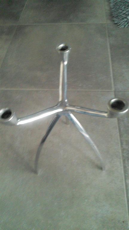Driearmige kandelaar Spider van gepolijst aluminium kopen? Bied vanaf 17!