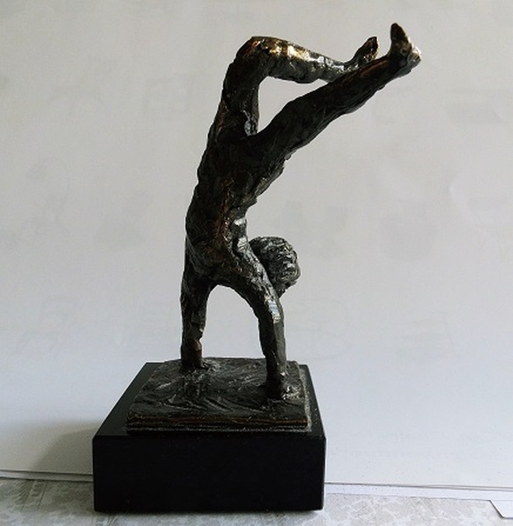 kindervreugde in brons kopen? Bied vanaf 35!