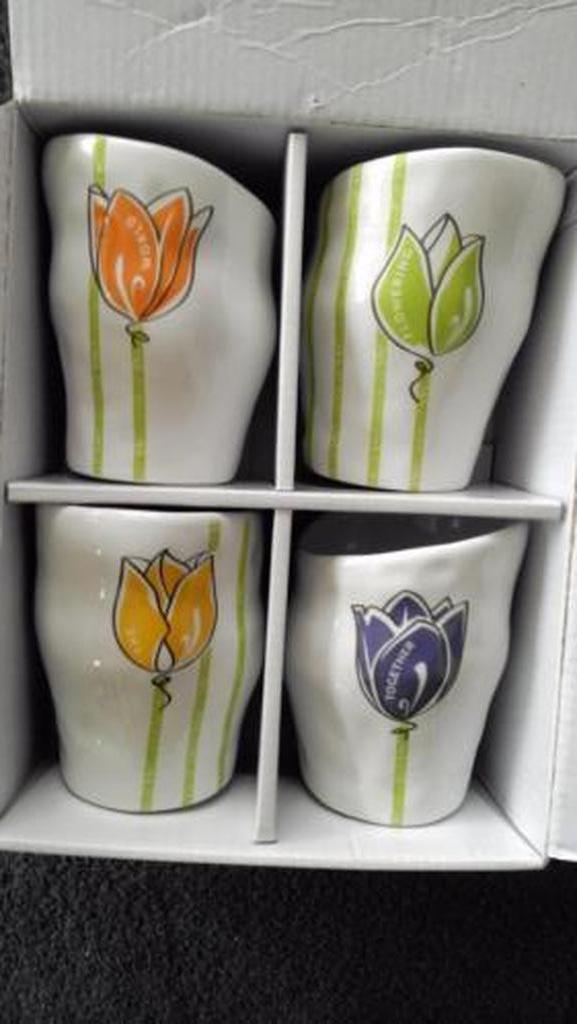 Together flowering the world Artihove stapelbekers kopen? Bied vanaf 10!