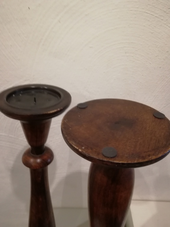 2 massief houten kandelaars kopen? Bied vanaf 39!