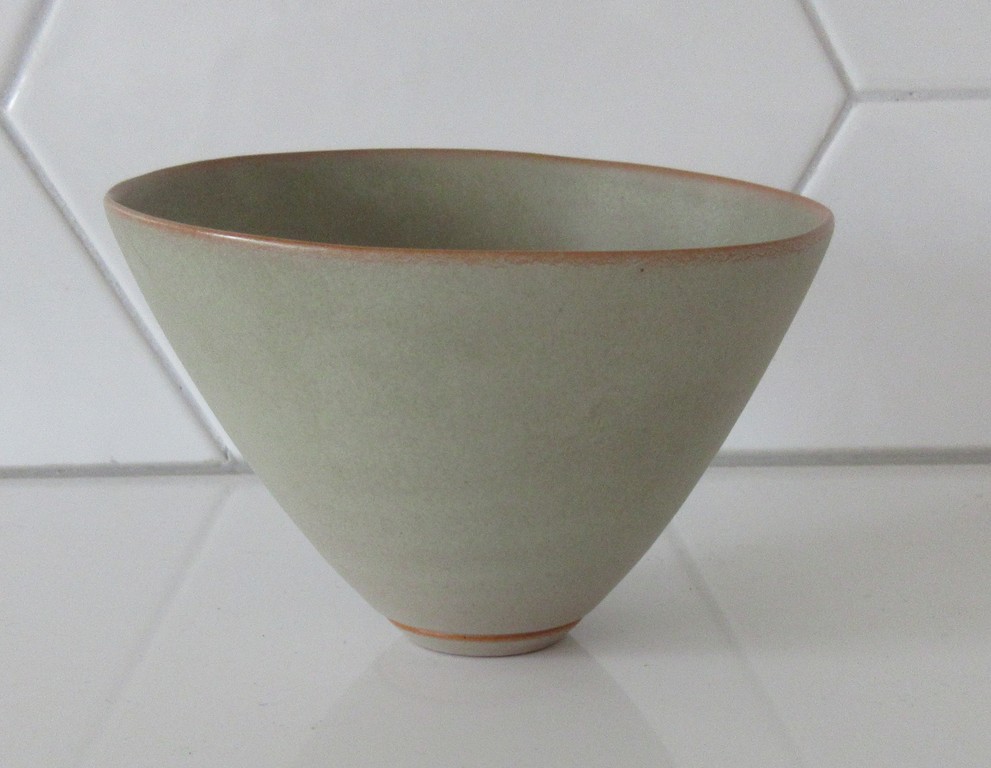 Ingrid Atterberg voor Uppsala Ekeby - Matgroene steengoed kom kopen? Bied vanaf 20!