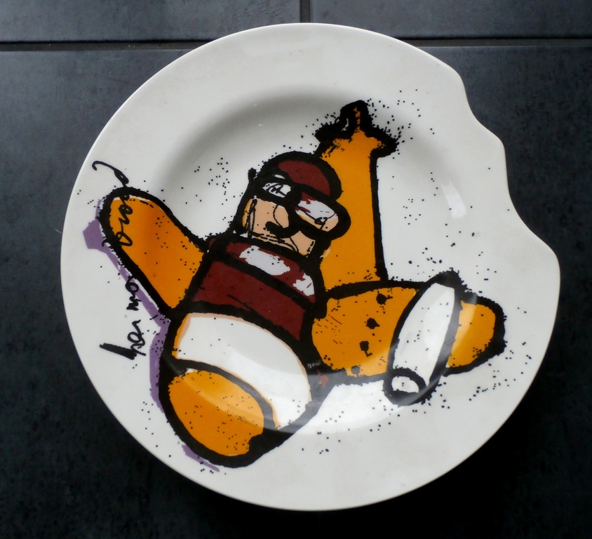 Herman Brood - Keramiek bord: Vliegtuig verkocht voor € 110!