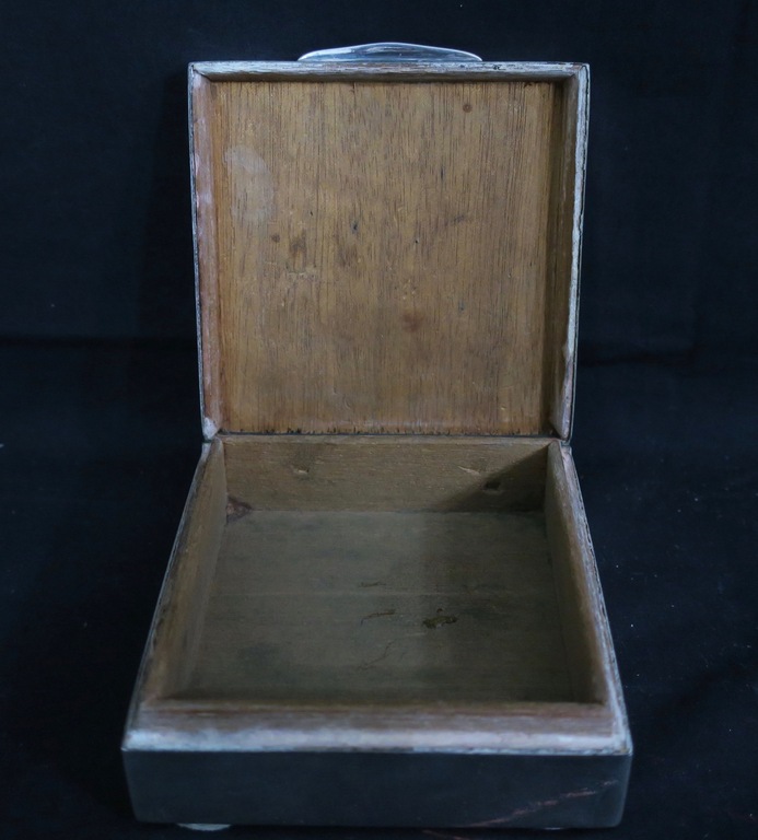 Vierkante zilveren sigarendoos kopen? Bied vanaf 1!