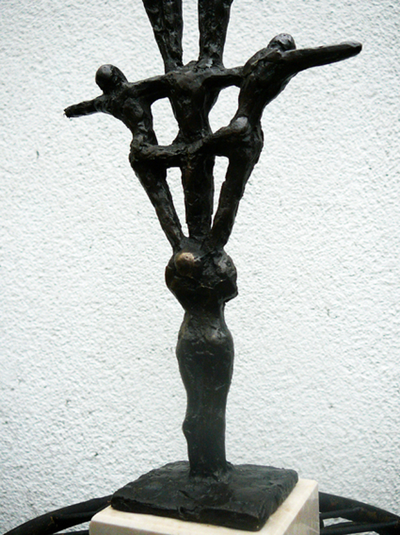 'In balans' -onbekende kunstenaar / brons 1970- kopen? Bied vanaf 50!