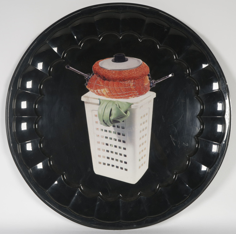 Herman van den Boom: Collage op plastic schaal, Ikea-Blues Disposable 1 kopen? Bied vanaf 1!