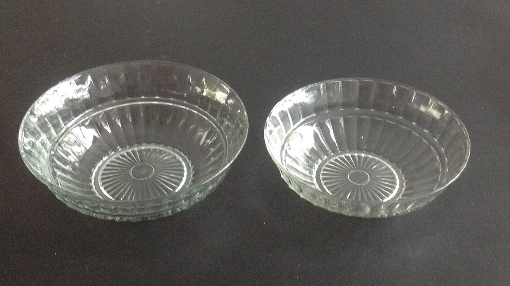 A.D. COPIER - twee glazen schalen kopen? Bied vanaf 18!