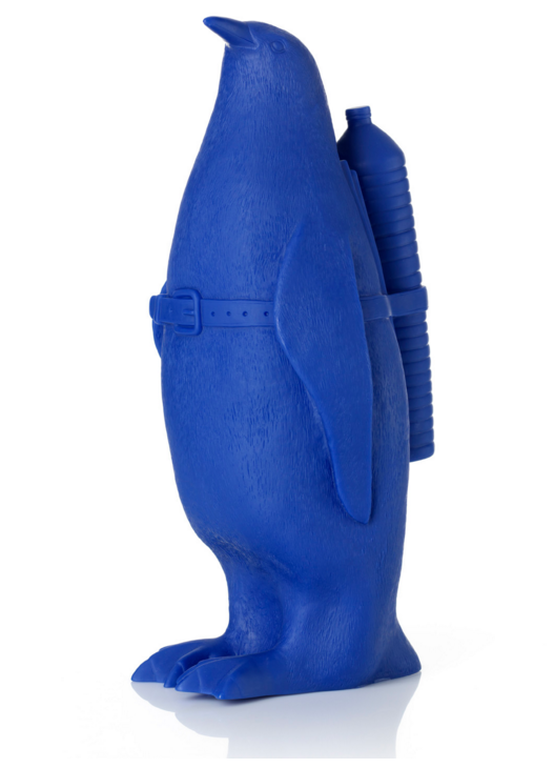 William Sweetlove: Gerecycled Plastic, Penguin met waterfles kopen? Bied vanaf 220!
