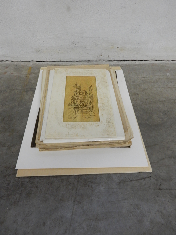 Divers origineel werk op papier (Brekelmans) + oude prenten en prentenmappen kopen? Bied vanaf 1!