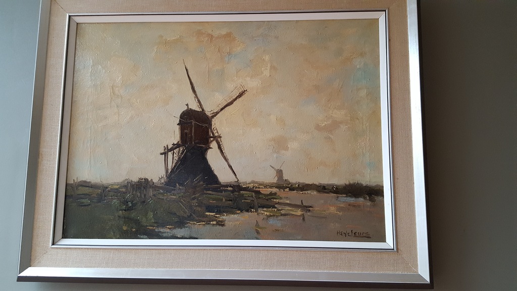 Henk Leurs schilderij van twee wipmolens in een Hollands waterlandschap.  kopen? Bied vanaf 250!