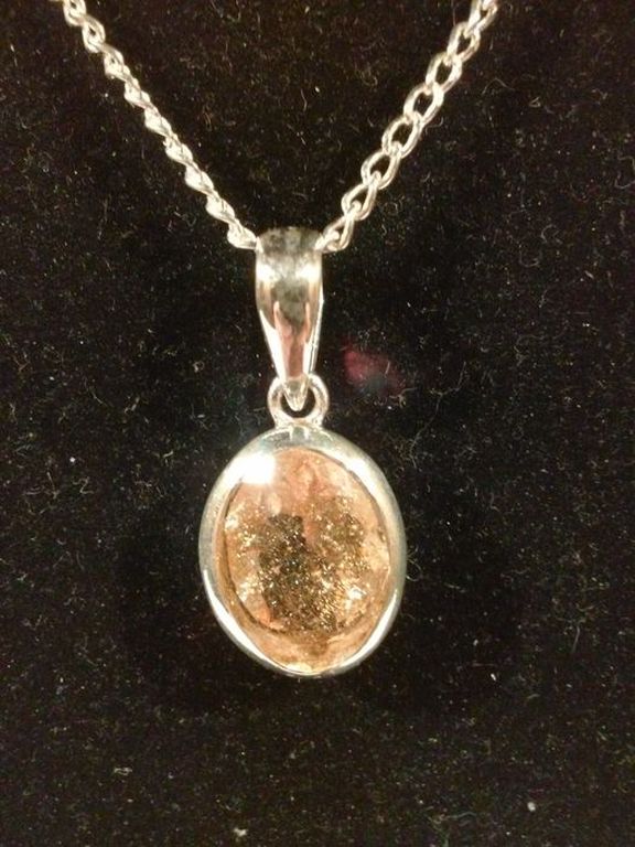 in nieuwstaat sterling Zilveren Ketting en Hanger met Facet geslepen Gouds steen kopen? Bied vanaf 35!