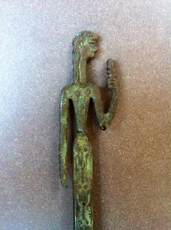 Twee bronzen beelden Griekse goden 'Aphrodite' en 'Demeter' kopen? Bied vanaf 1!