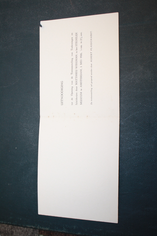 MATTH WIEGMAN - EXPO UITNODIGING STEDELIJK 1926 - HOUTSNEDE NAAKTEN kopen? Bied vanaf 35!