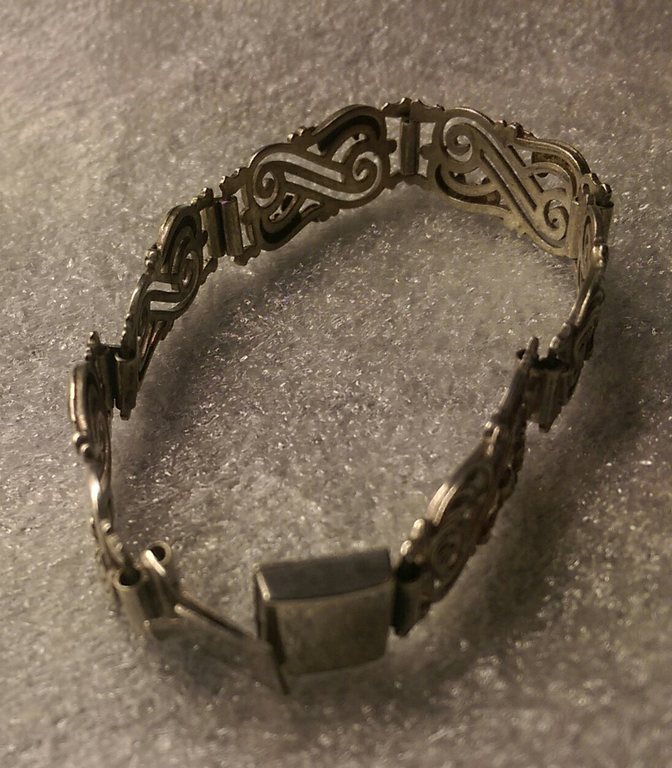 Antieke zilveren armband  kopen? Bied vanaf 23!
