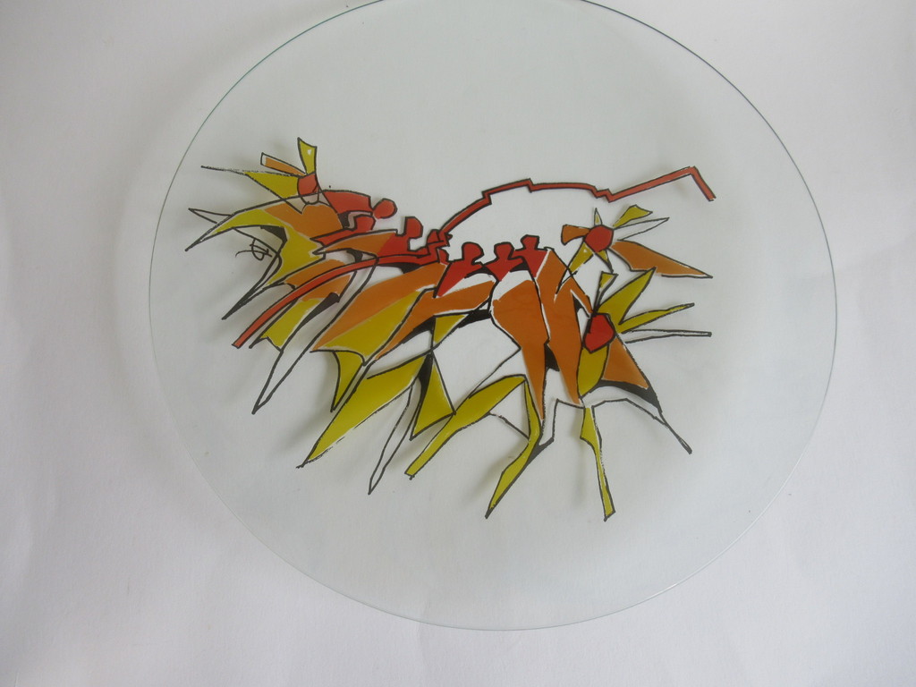 Grote glazen schaal met onbekende paraaf kopen? Bied vanaf 1!