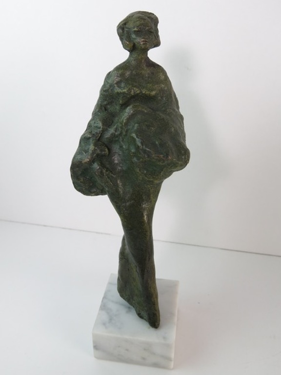 Sydney Harpley: Brons, Elegante dame verkocht voor € 650!