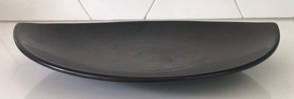 Potterie De Driehoek Huizen - Zwart mat platelen serveerschaal 1955 kopen? Bied vanaf 12!